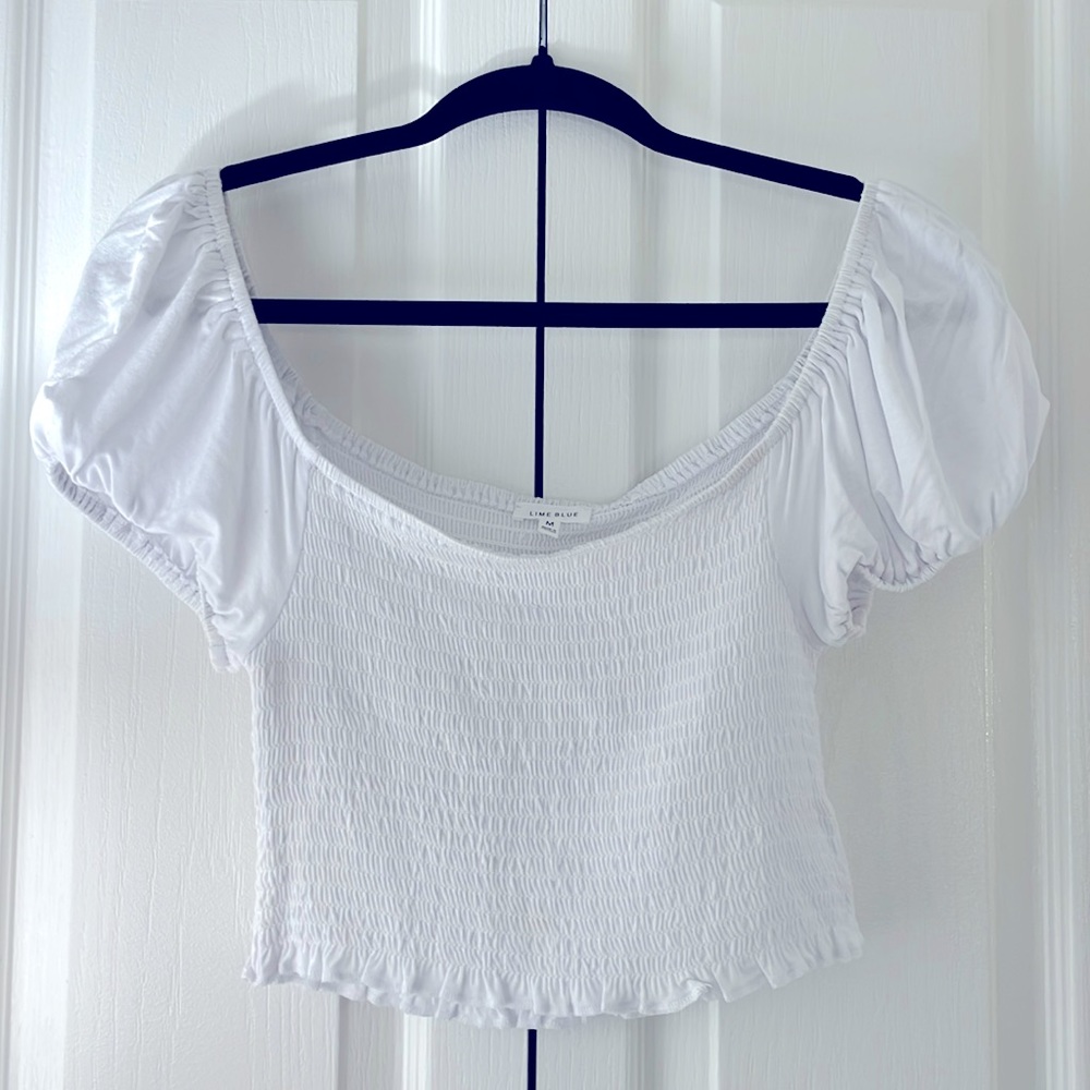 White Short Sleeve Top - Size: M